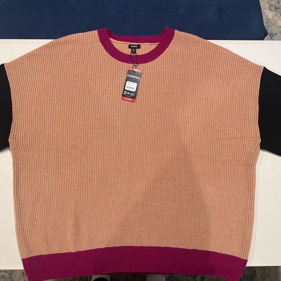 *NWT* Express cozy color-block sweater - Picture 4 of 6